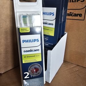 1 Pack. 2 Brush Heads Philips Sonicare W DiamondClean Medium Full Size HX6062/65